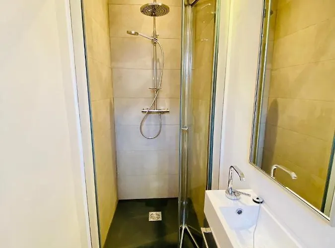 Appartamento Cozy 2 Bedroom In The Centre Of Near The Croisette Cannes